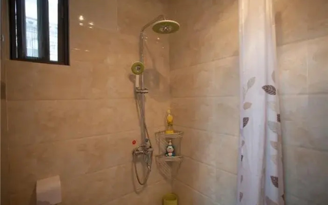 YiHai ZhuYuan Boutique Inn