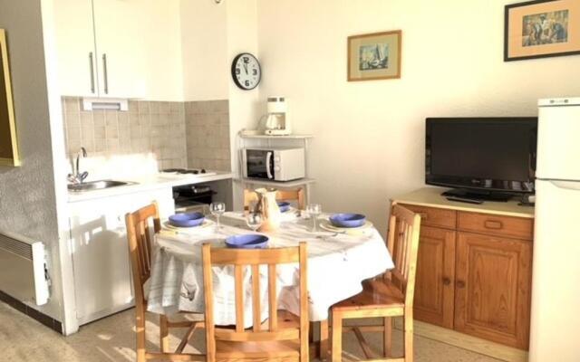 Appartement Balaruc-les-Bains, 1 pièce, 4 personnes - FR-1-503-76