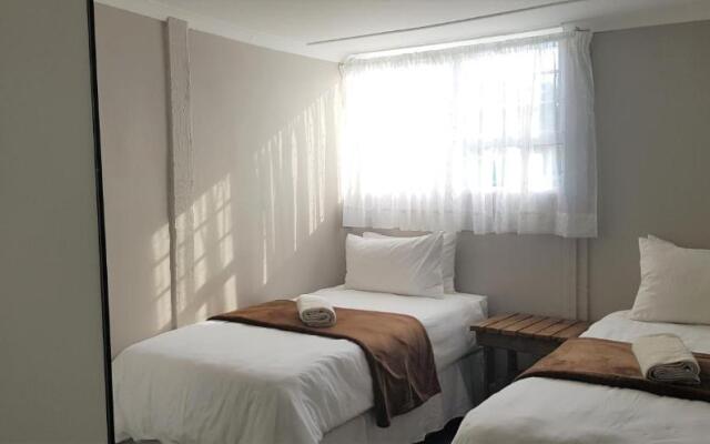 Kelzane Self-Catering