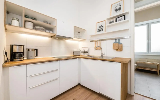 Stylish New Cube Loft by Berlin-Wall-Apartments