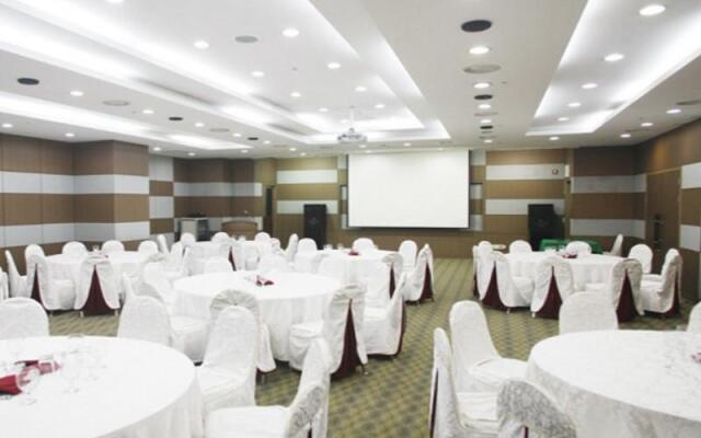 Legend Hotel