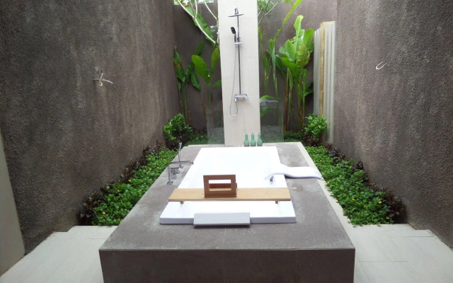 Senetan Villa and Spa Resort