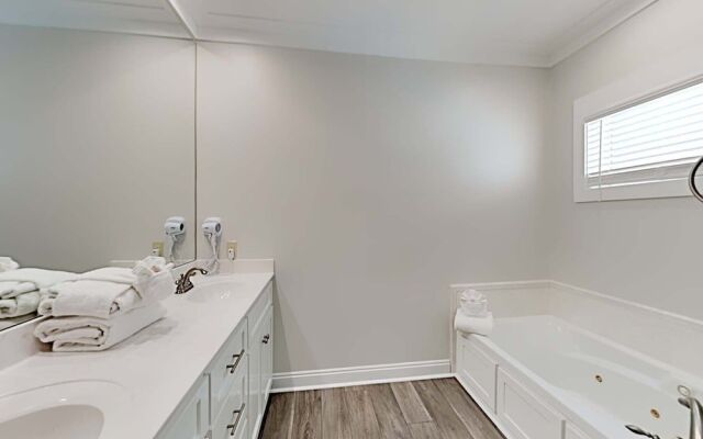 Southern Secret East