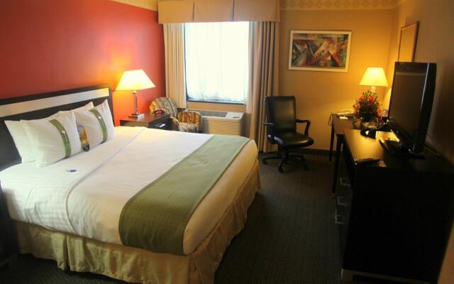 Holiday Inn LaGuardia Airport