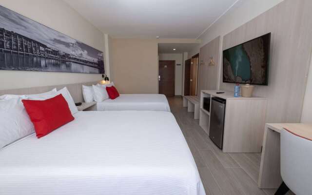 Super 8 By Wyndham Manzanillo