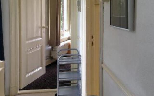 Bed  Breakfast Tussen Spoor en Singel Utrecht