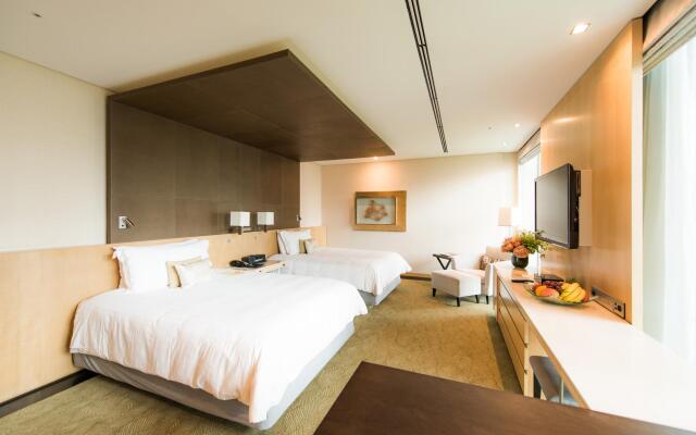 Four Seasons Hotel Tokyo at Marunouchi