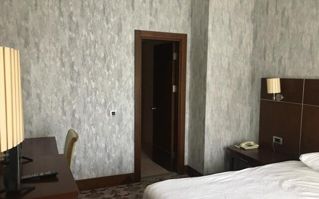Queen Thermal Resort Hotel & Spa