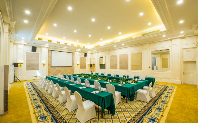 Guangzhou Phoenix City Hotel