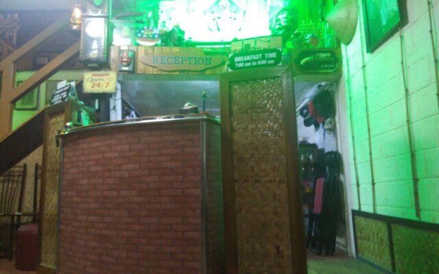 Shwe Pauk Pin Inn