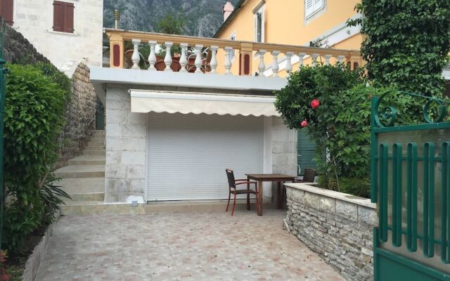 Villa Miramare Apartment Rosa, Kotor