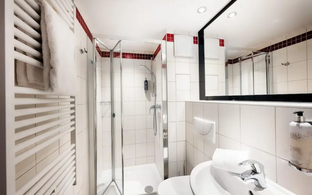 Отель Premier Inn Koeln City Centre