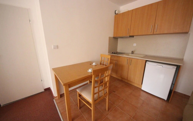 Marina Cape by Menada