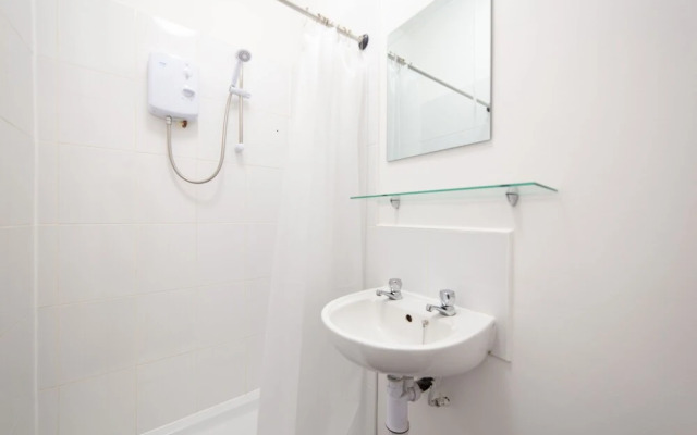 Oddfellows 6 Ensuite Double Room