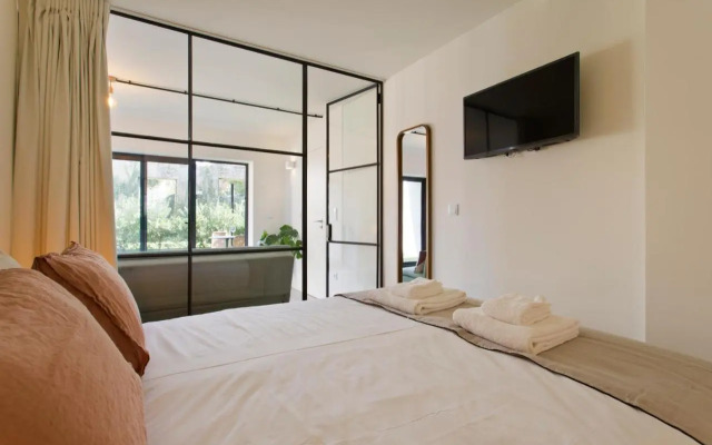 Zen Garden Studio A