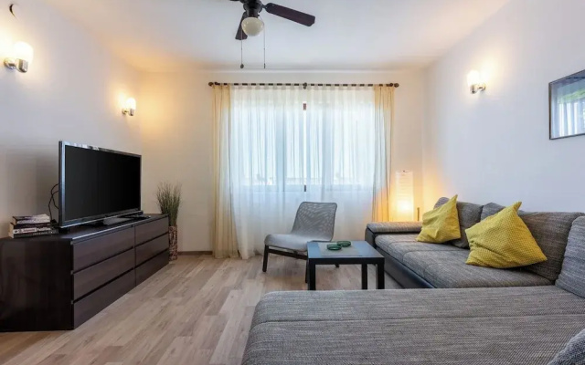 Apartment KOMPES