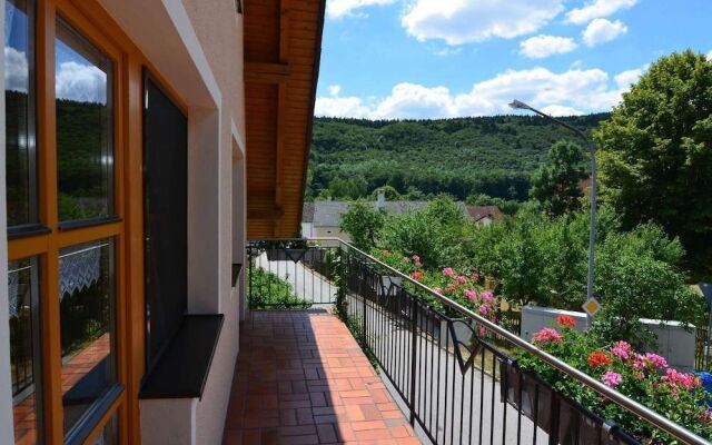 Wohnung mit Eigener Terrasse in Prunn