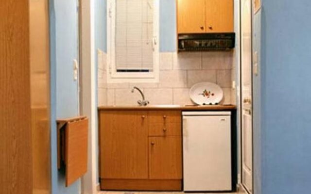 Aristi Studio Apartments