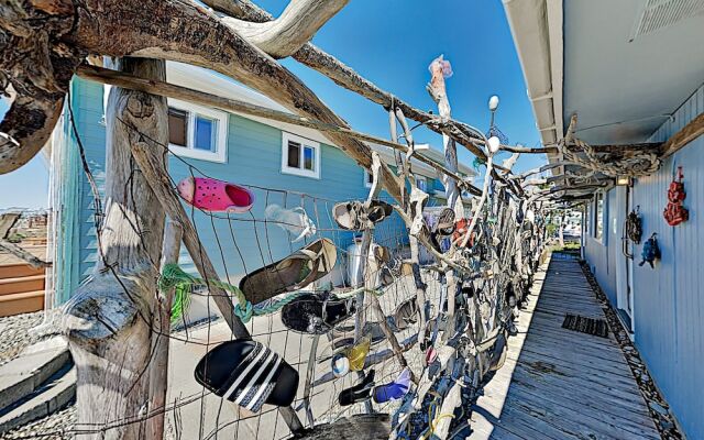 Beachfront Gem In Coupeville 3 Bedroom Home