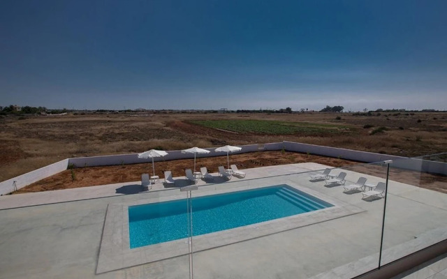 Villa Sienna AQ Ga98