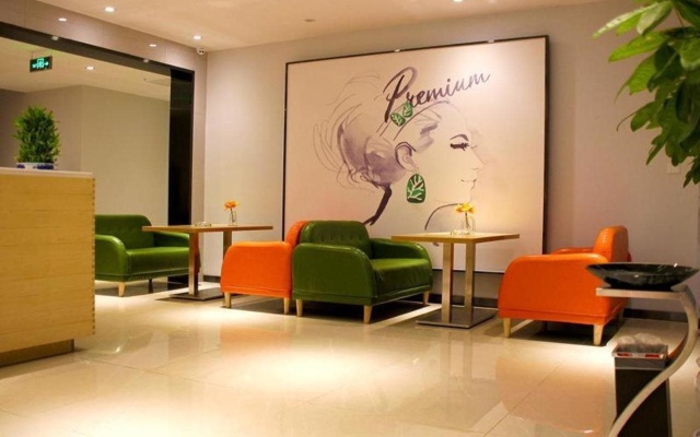 7 Days Premium·Chongqing Nanping Pedestrian Street LRT Station – Lobby – Chongqing
