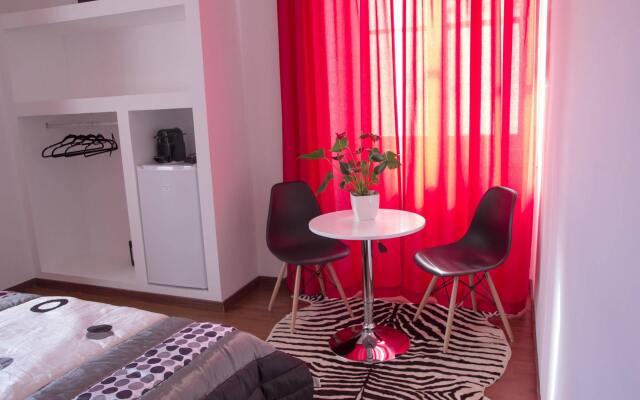 Season's Hostel & Guest House