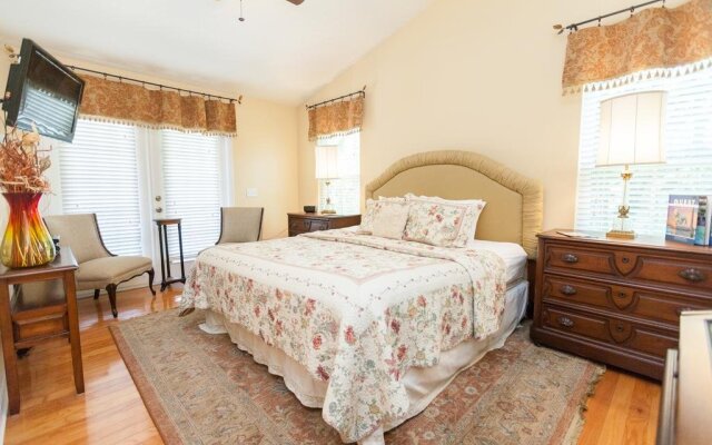 Historic Sevilla House Bed And Breakfast