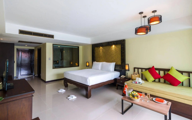 Hive Khaolak Beach Resort - Adults Only
