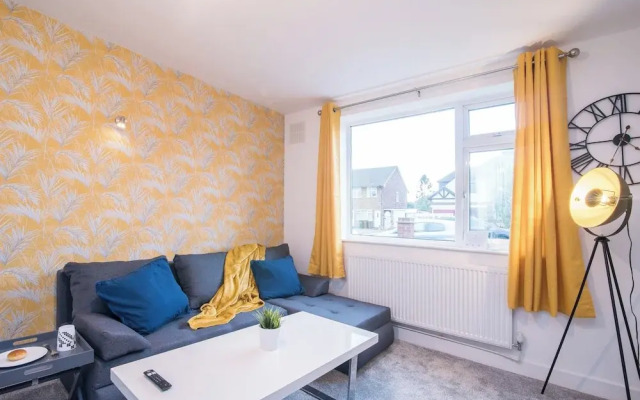 Michaelmas 2-bedroom Apartment in Coventry