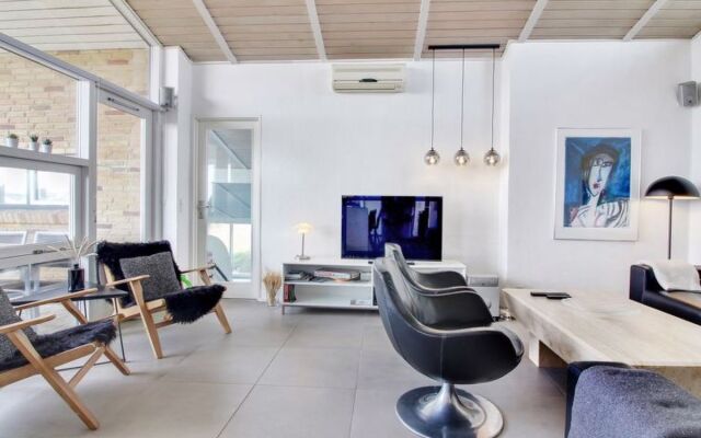 "Zoya" - 300m from the sea in NW Jutland