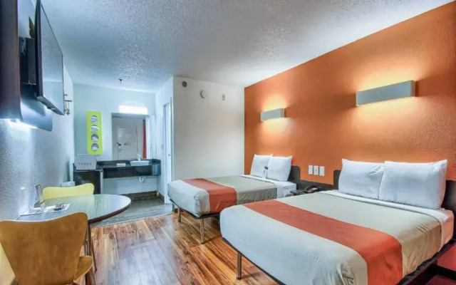 Motel 6 Columbus, OH - West