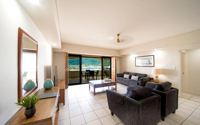Portside Whitsunday Hotel