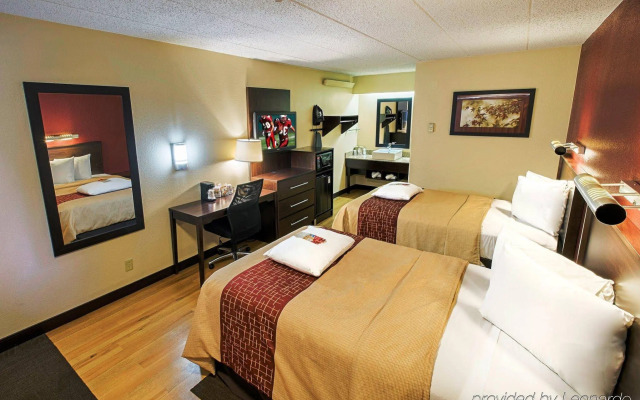 Red Roof Inn PLUS+ West Springfield