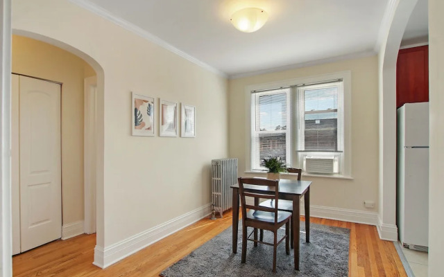 Ideal 1BR Apt - Cullom C2