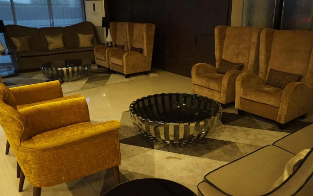 West Avenue Suites