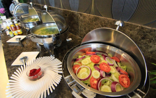Inn residence serviced suites