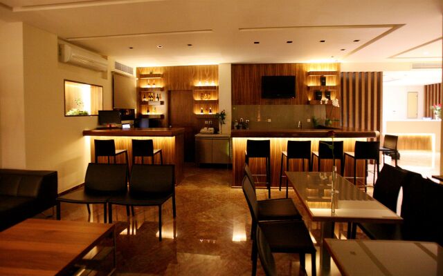 Alexakis Hotel & Spa