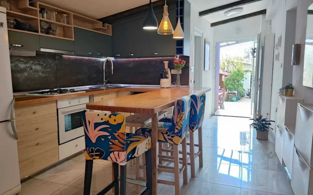Kimano 2 Apartments With Garden in Zadar