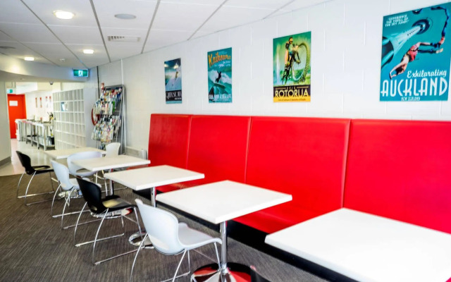 YHA Auckland City - Hostel / Backpacker