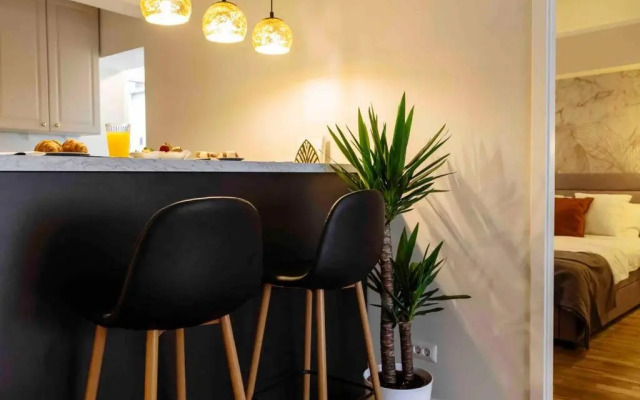 Stunning Views 2BR Intercontinental Flat