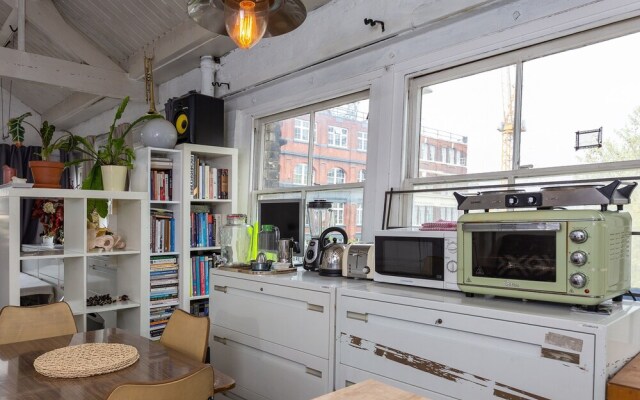 Top Floor Loft Flat in Clerkenwell