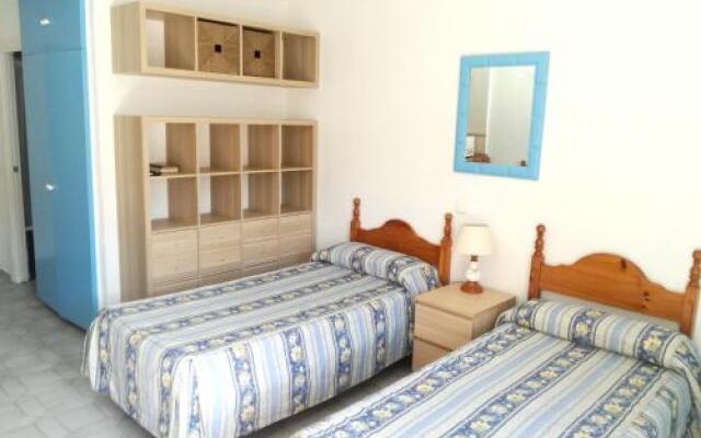 Studio Av. Gamonal, 12, 29630 Benalmadena, Malaga, Espana