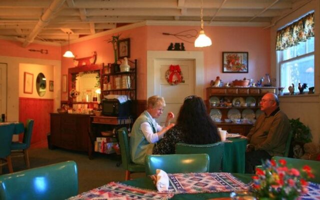 School House Inn Bed & Breakfast