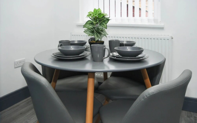 Townhouse @ Eastwood Place Stoke