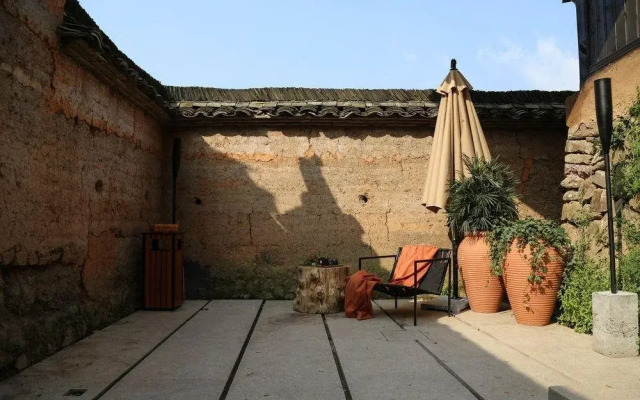 Yangjiatang Seclusive Genealand