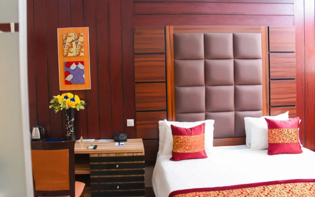 Golden Tulip Garden City Hotel - Rivotel