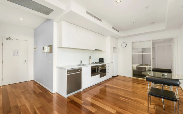 Melbourne Holiday Apartments Flinders Wharf