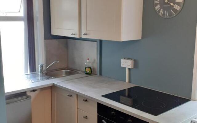 Admirals Apartment sleeps 4 adults 2 children EV Point