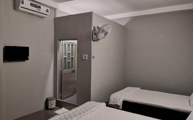 Ha Bao Chau Hotel