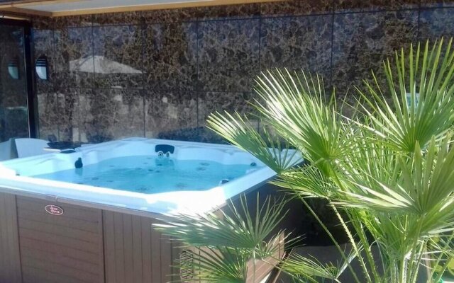 Alana Royal Hotel